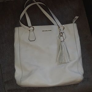 Michael kors tote